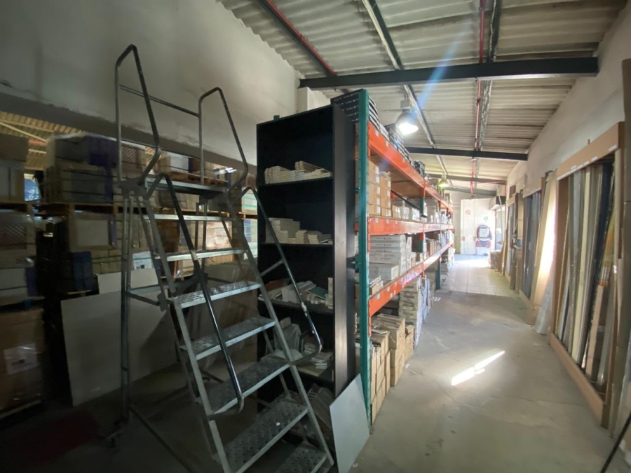 To Let commercial Property for Rent in Paarden Eiland Western Cape